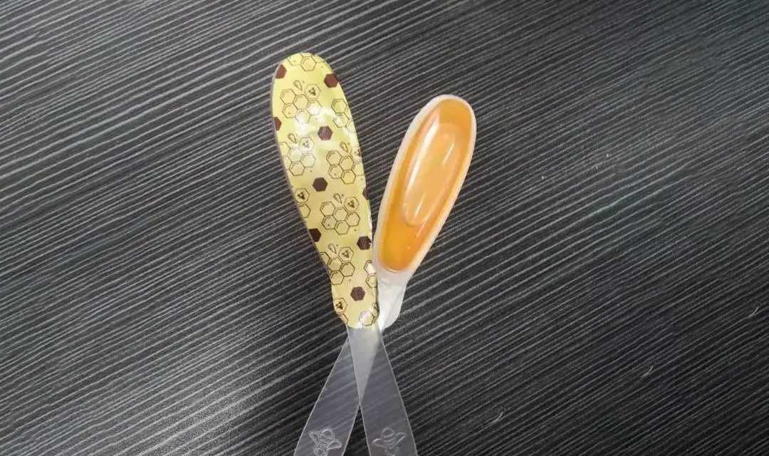 全自动化高效作业 吕工机械勺子蜂蜜灌装封口机 精准灌装·密封无忧