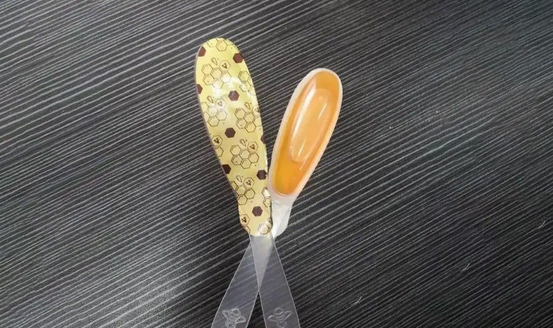 1775720996944351.jpg 勺子蜂蜜01.jpg